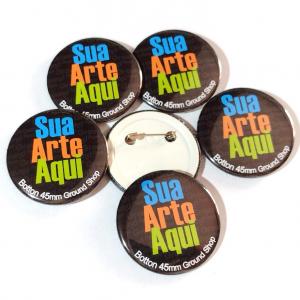 Bottons personalizados Papel, metal e plastico 45mm 4x0 Plastico Sem enobrecimento 