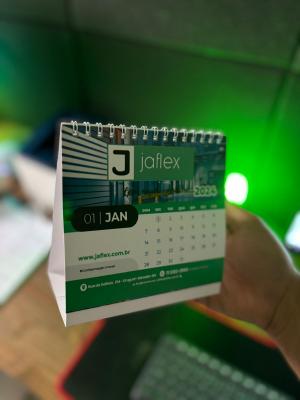 Calendario de Mesa PVC E WIRE-O 5x5   Corte reto 